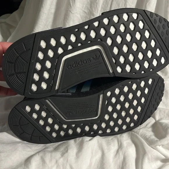 Adidas Ultra Boost Womans 8/ Kids 6 Black and Iridescent - Picture 6 of 6